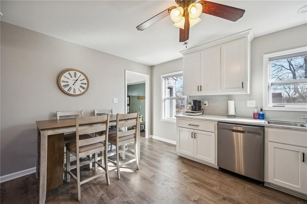 320 S Central Street — photo 15