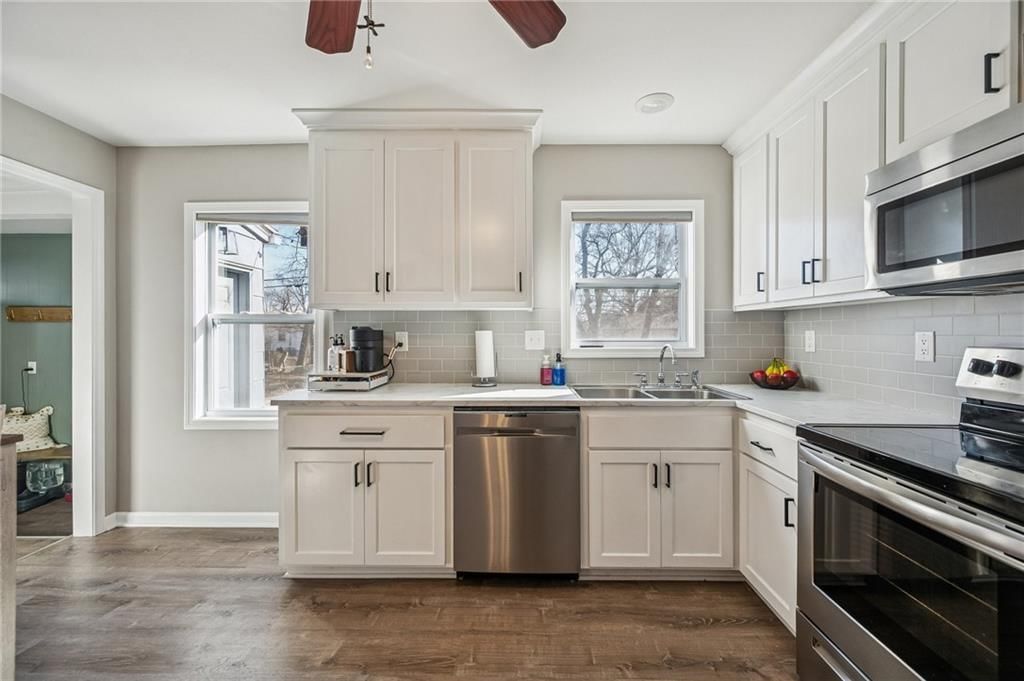 320 S Central Street — photo 16