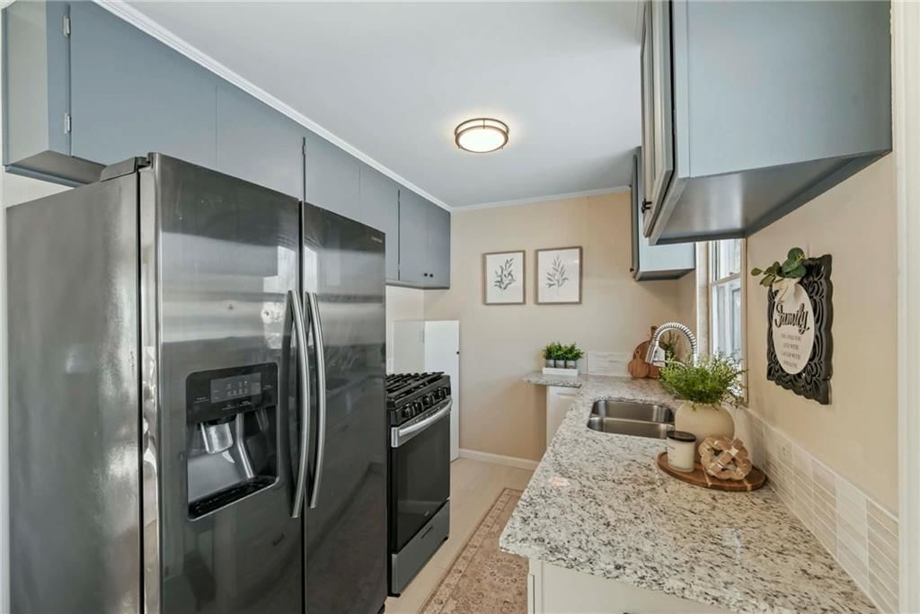 2740 S 51 Terrace — photo 8