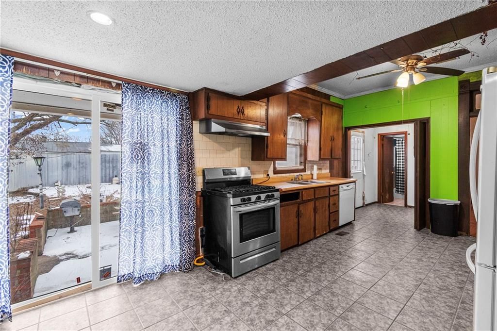413 S Orchard Street — photo 23