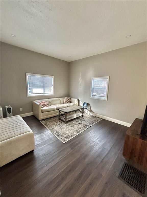 729 S 14th Street — photo 2