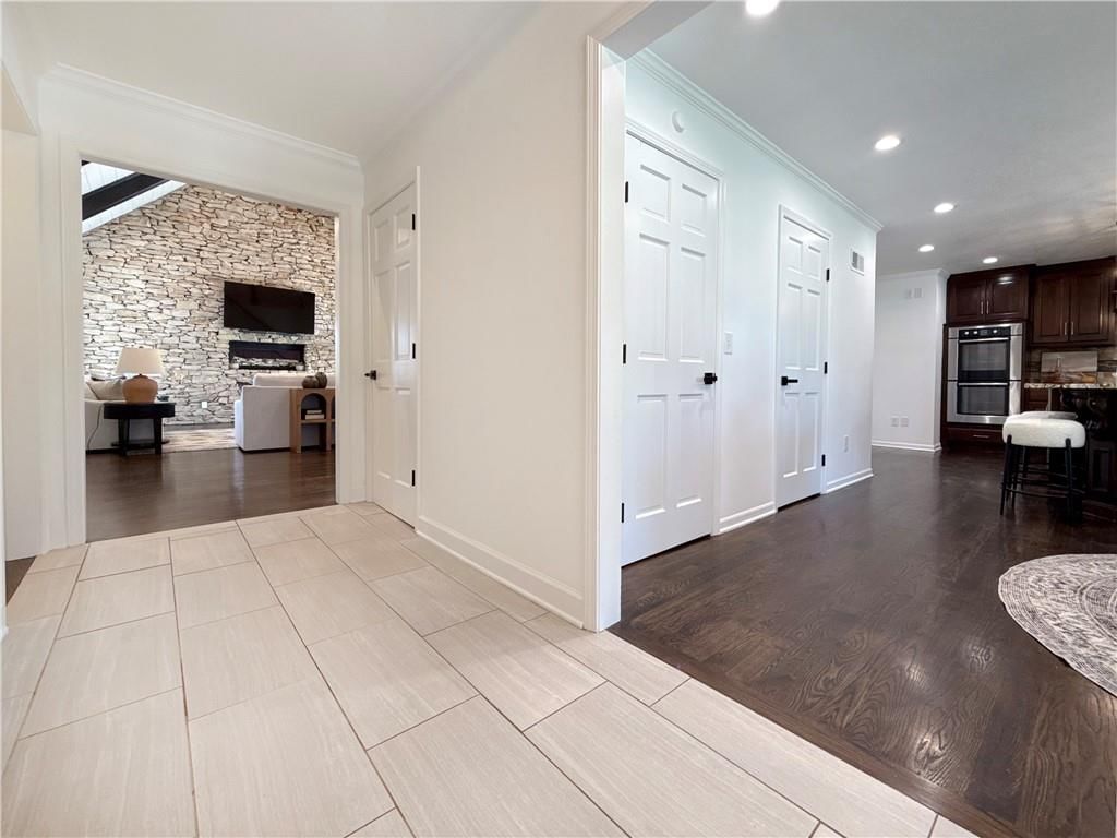 4210 NW Lake Drive — photo 4