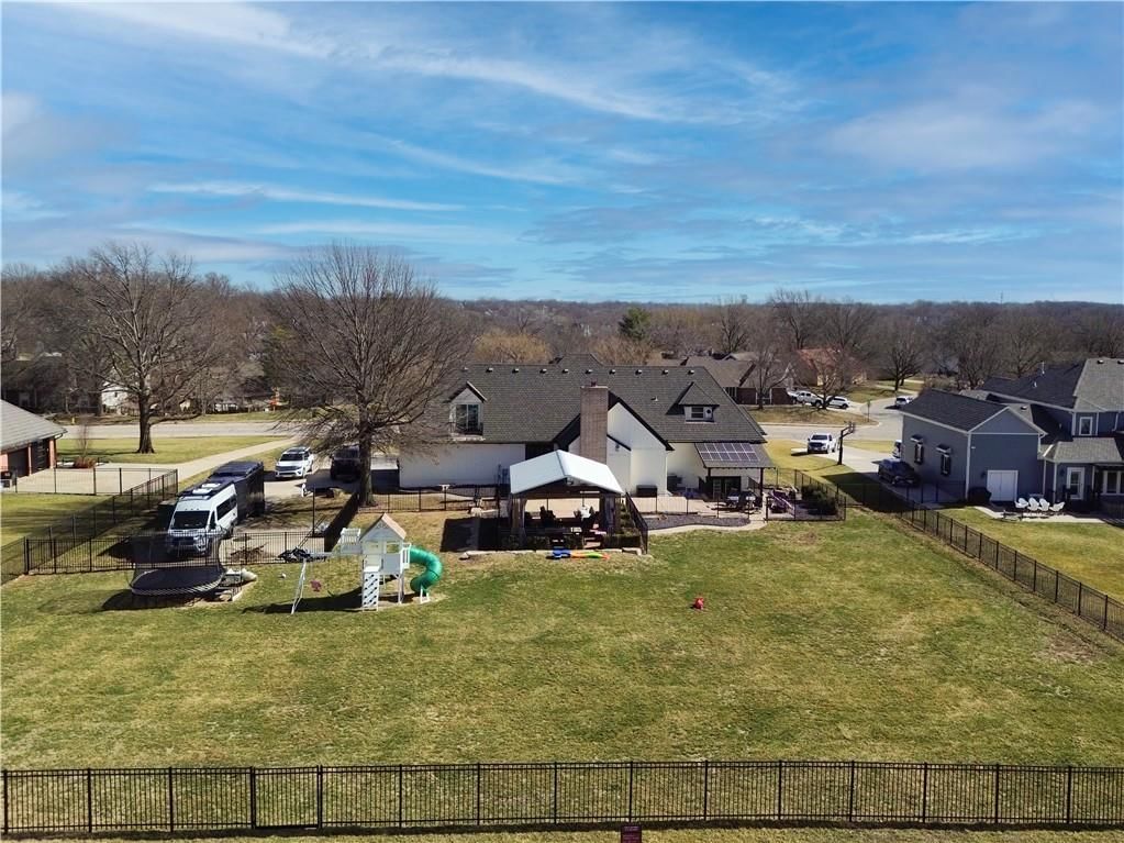 4210 NW Lake Drive — photo 37
