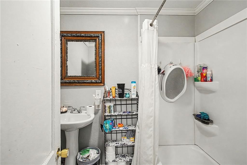 102 W Black Diamond Street — photo 11