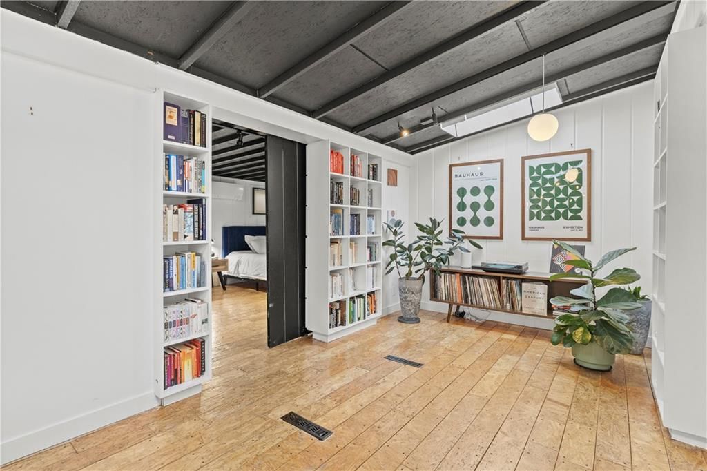 2115 W 71st Terrace — photo 14