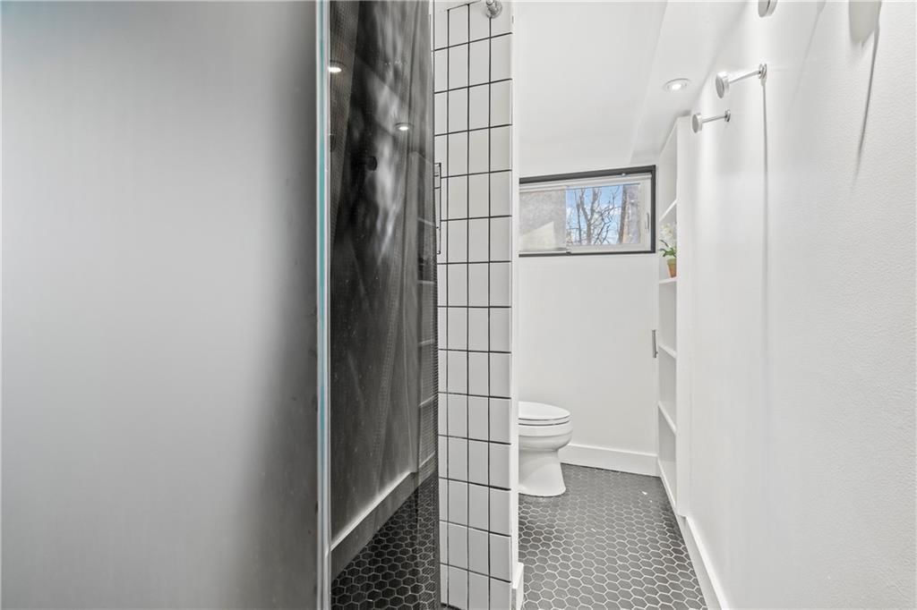 2115 W 71st Terrace — photo 23