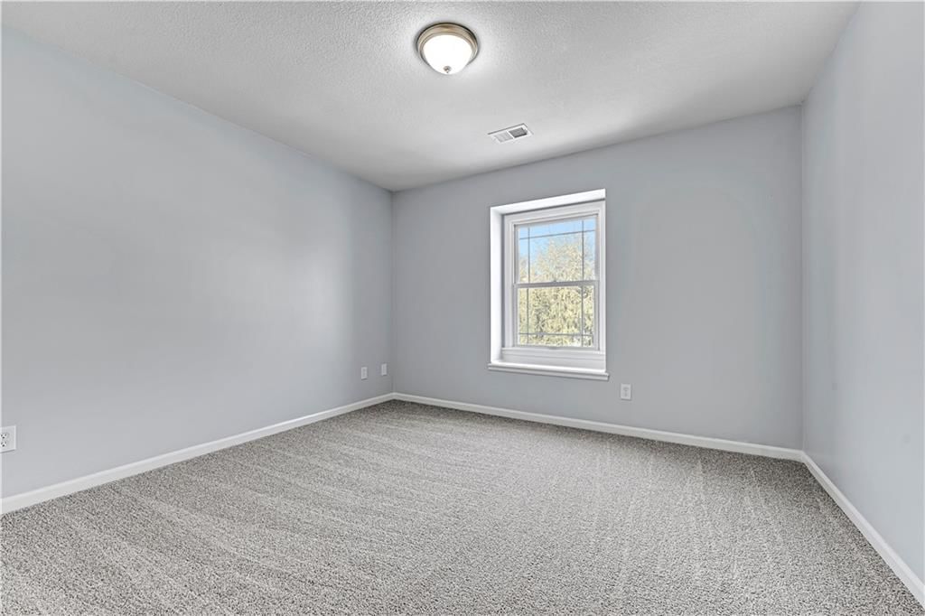 8605 W 152nd Terrace — photo 22