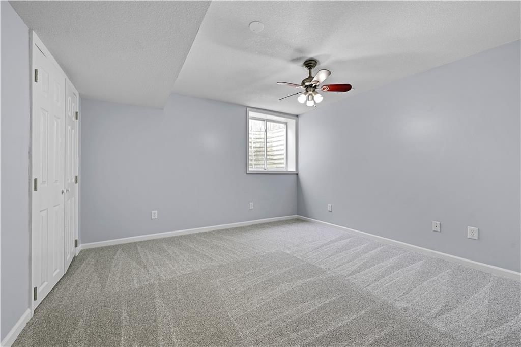 8605 W 152nd Terrace — photo 27