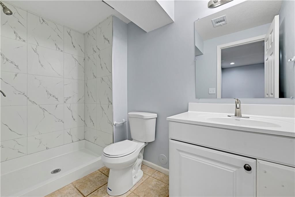 8605 W 152nd Terrace — photo 28