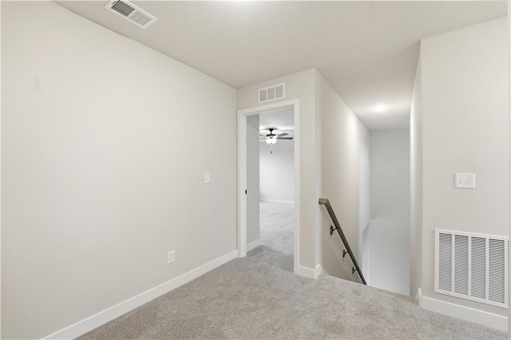 9633 N Colrain Avenue — photo 18