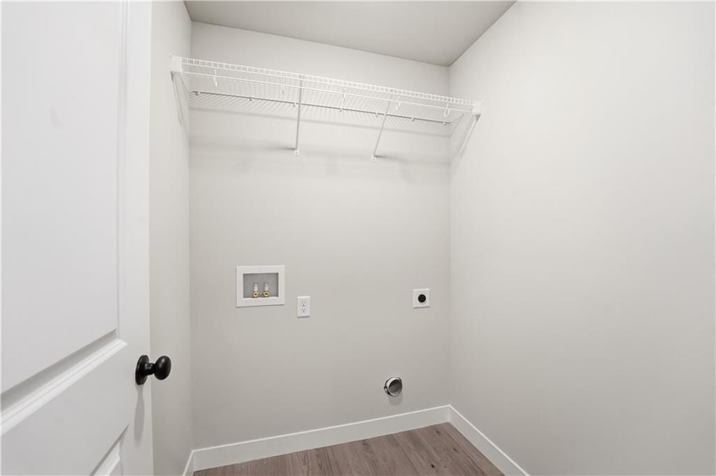 9633 N Colrain Avenue — photo 21
