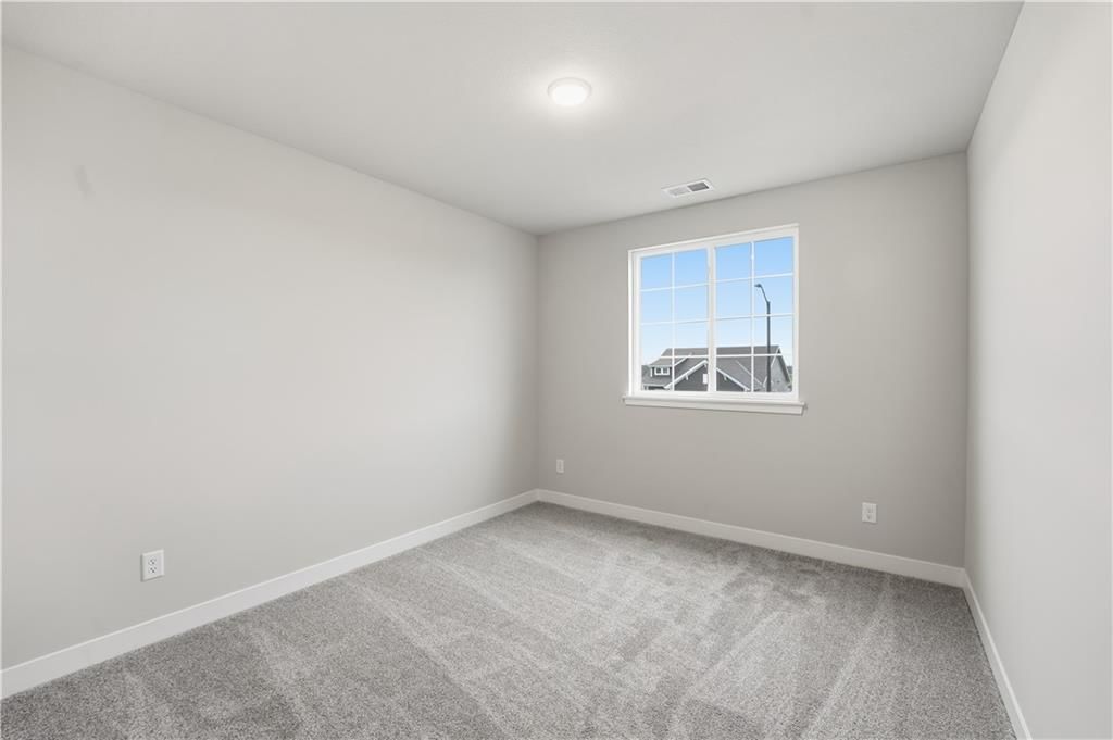 9633 N Colrain Avenue — photo 25