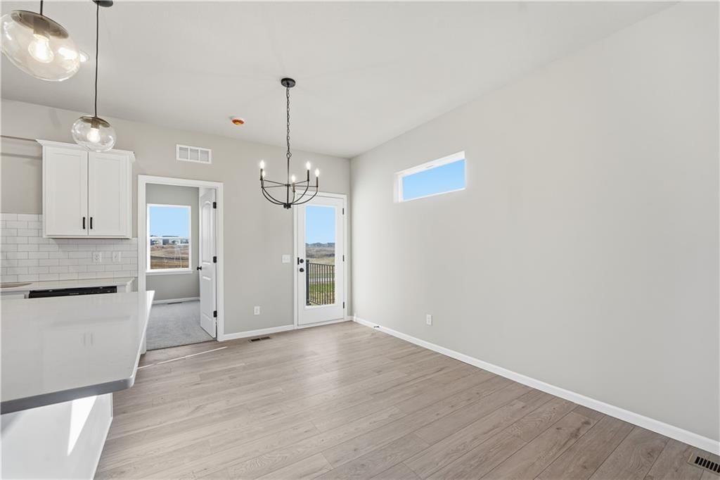 9637 N Colrain Avenue — photo 9