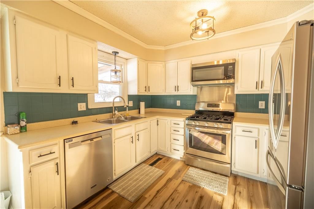 716 Shea Street — photo 11