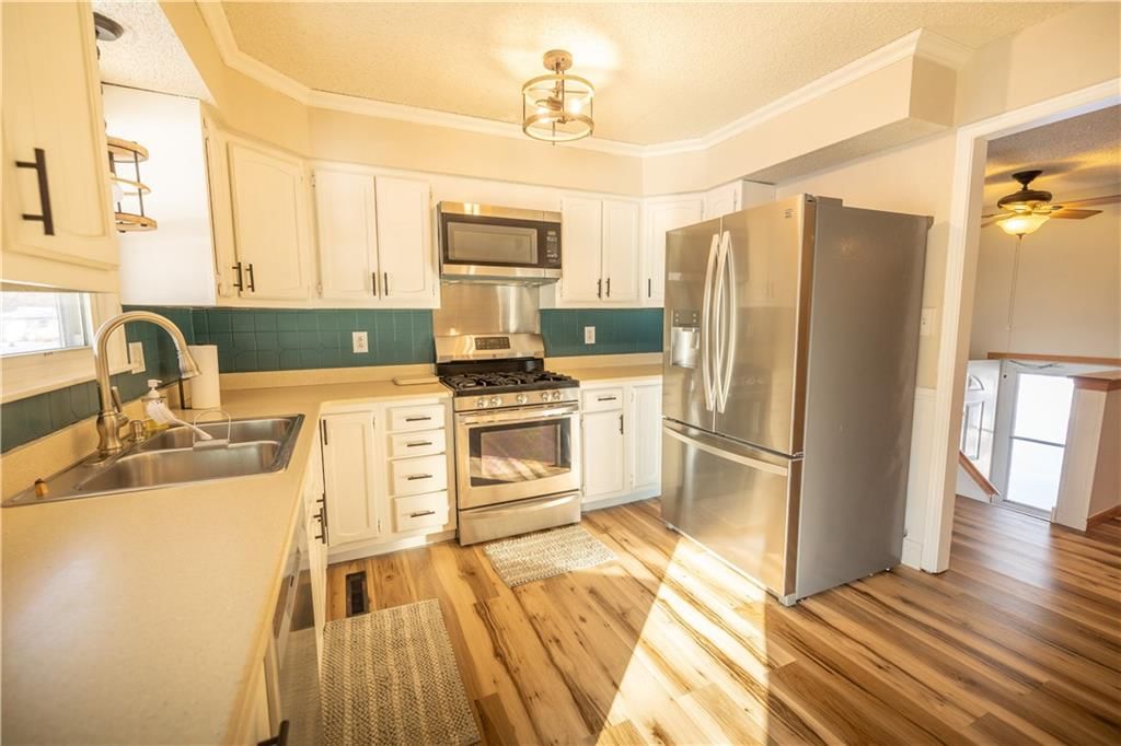 716 Shea Street — photo 12