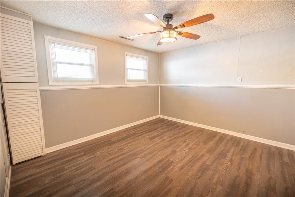 716 Shea Street — photo 19