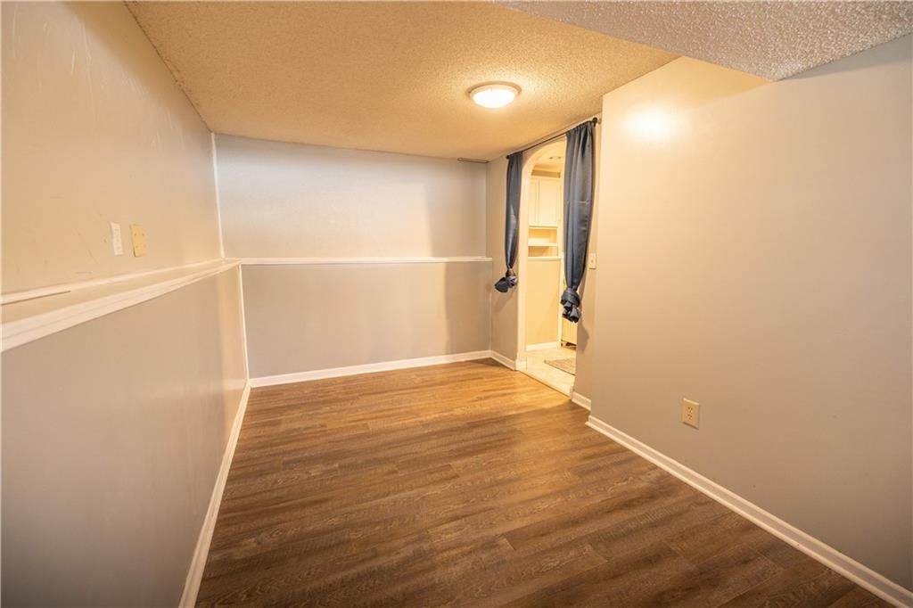 716 Shea Street — photo 20
