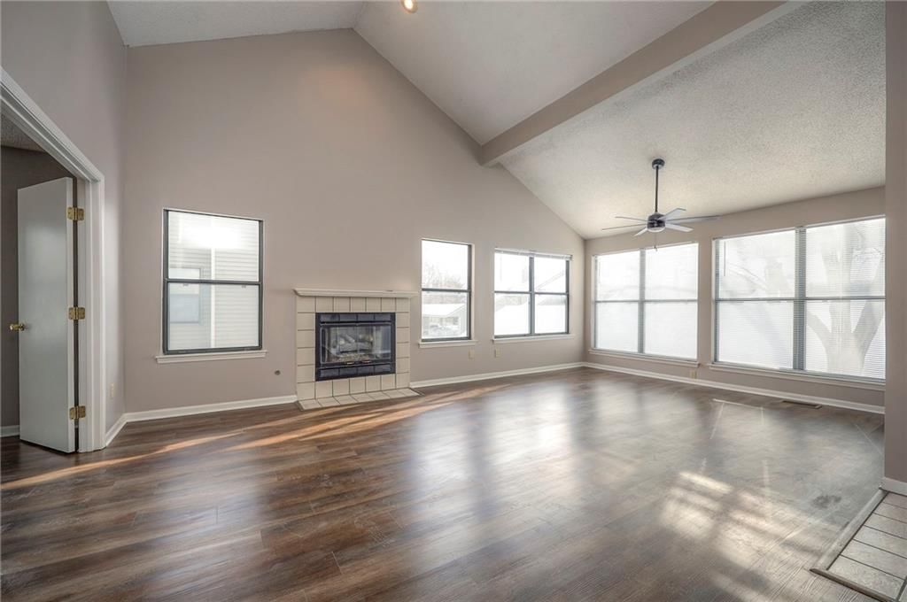 8848 W 106th Terrace — photo 6
