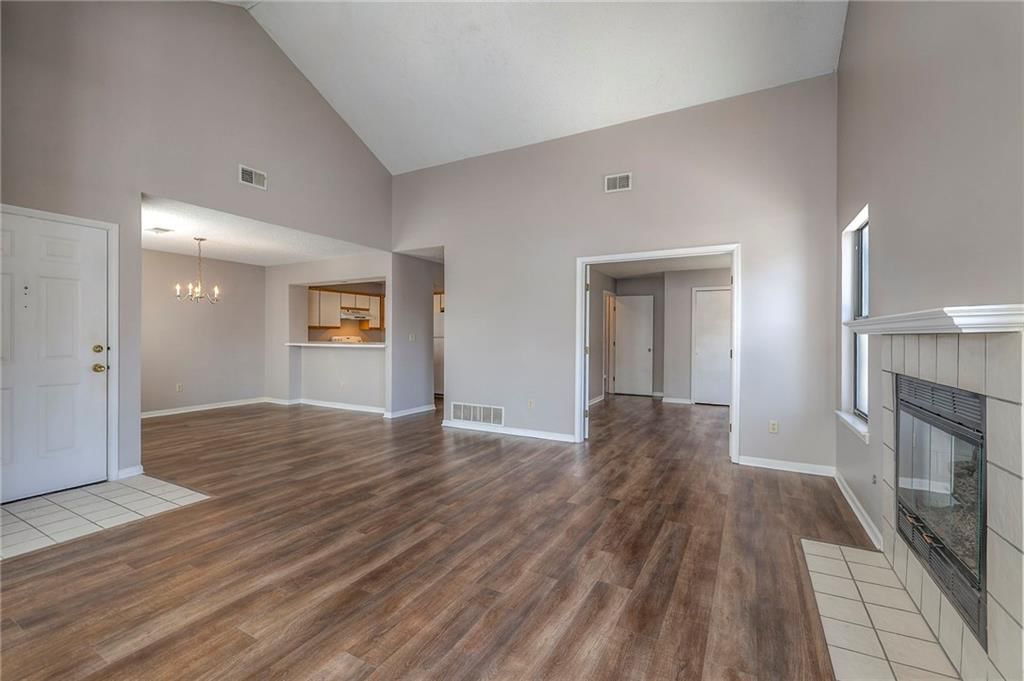 8848 W 106th Terrace — photo 7