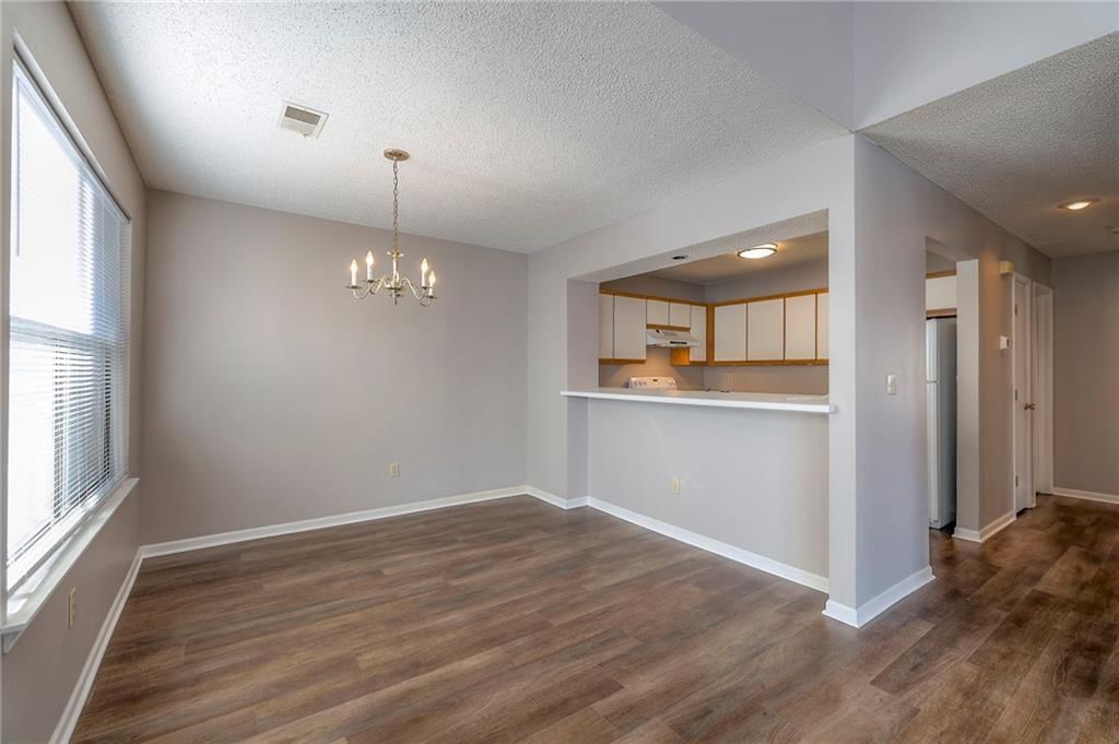 8848 W 106th Terrace — photo 10
