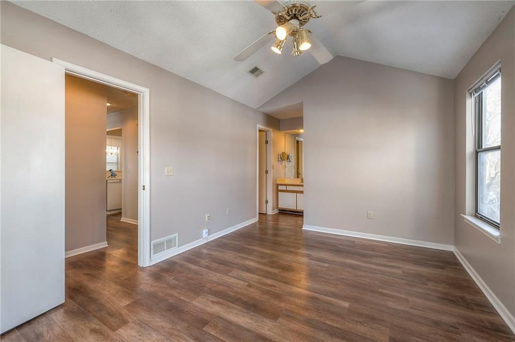 8848 W 106th Terrace — photo 19
