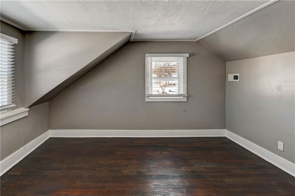 4859 NW Waukomis Drive — photo 29