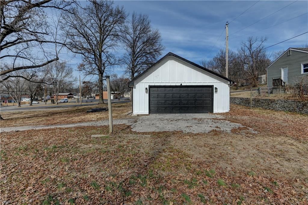 4859 NW Waukomis Drive — photo 42