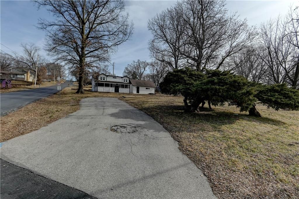 4859 NW Waukomis Drive — photo 46