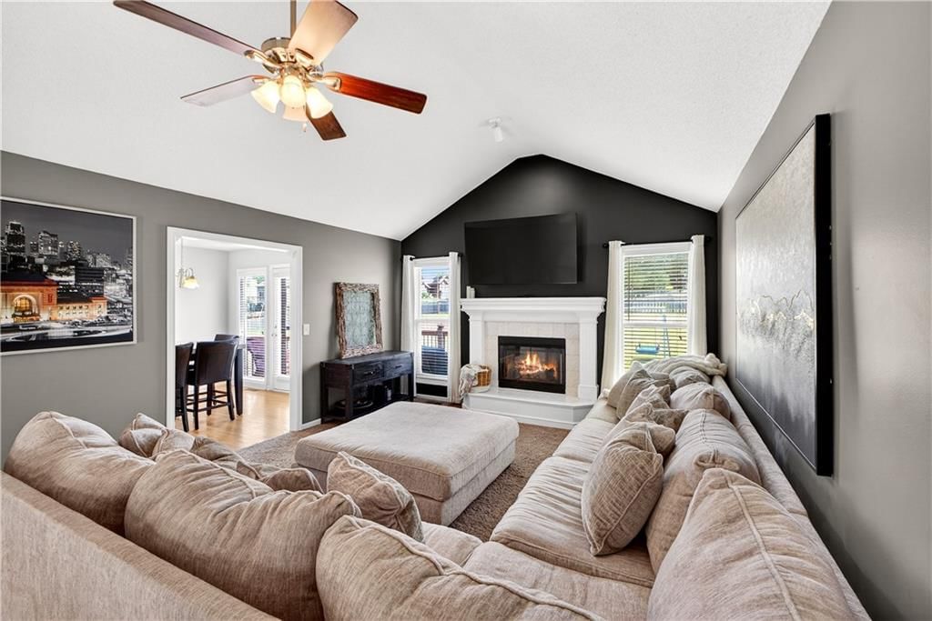 11705 N Charlotte Street — photo 4