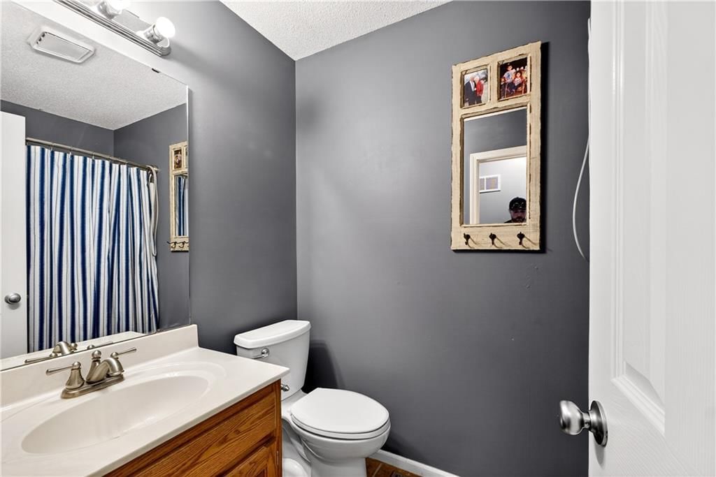 11705 N Charlotte Street — photo 15