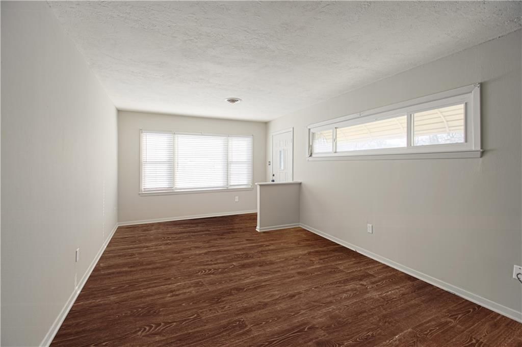 421 E Main Street — photo 5