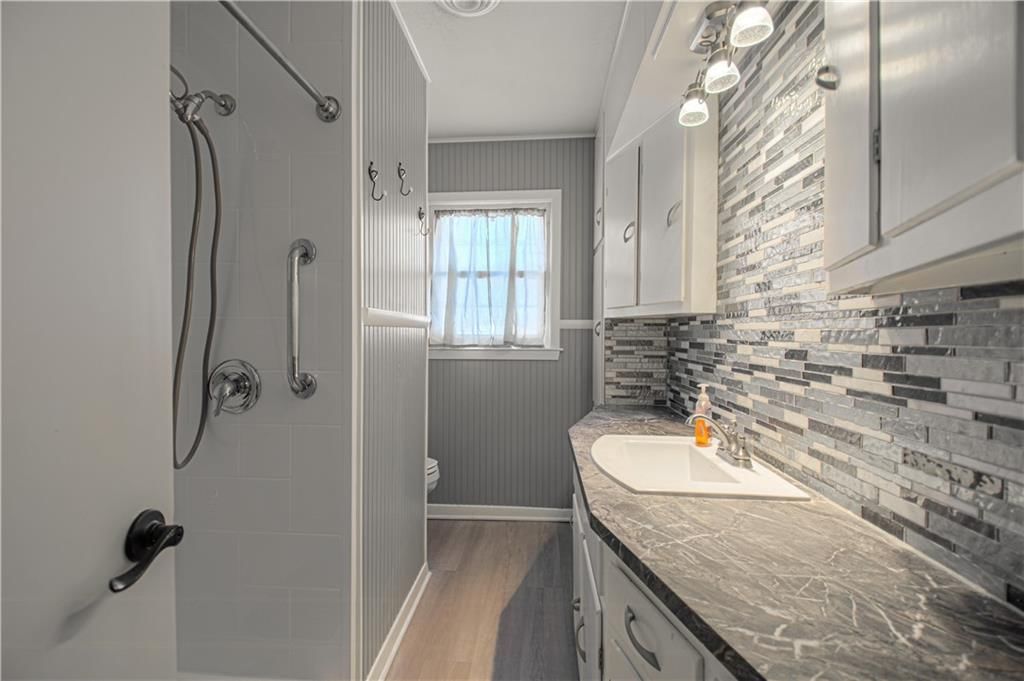 421 E Main Street — photo 16
