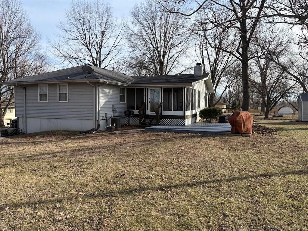 316 Gregory Drive — photo 2