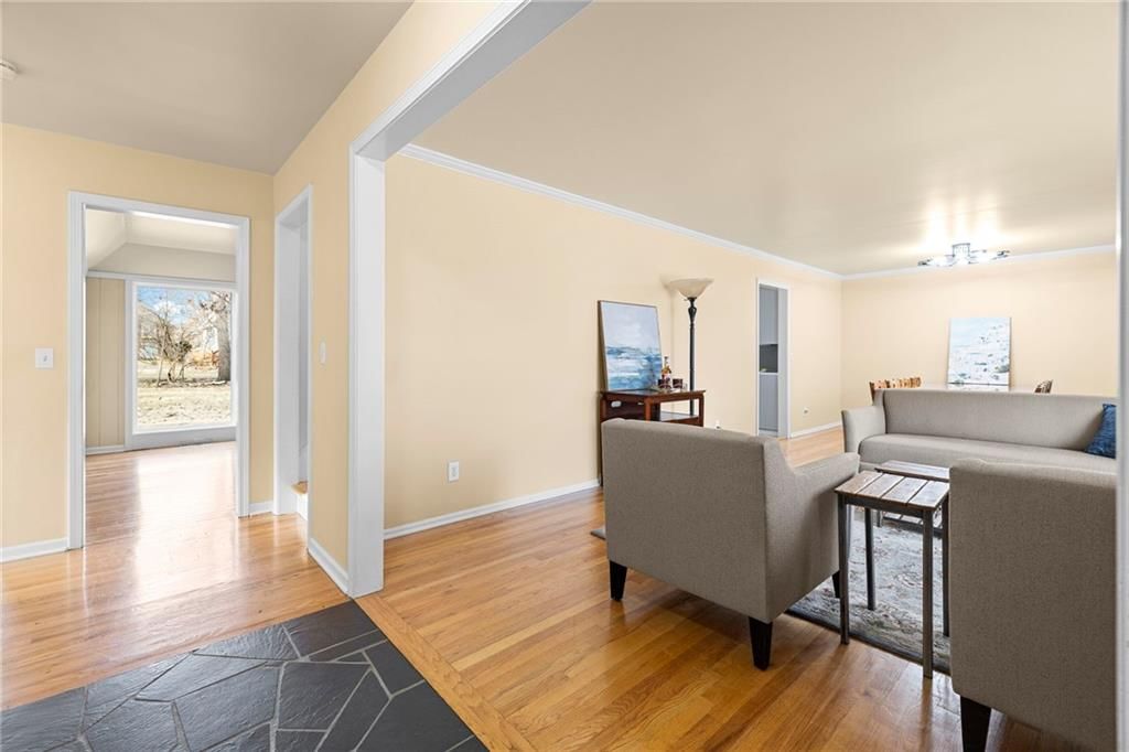 8816 W 106TH Street — photo 3