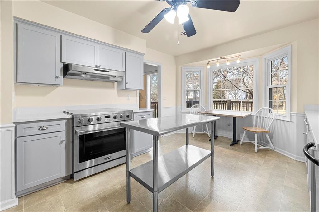 8816 W 106TH Street — photo 10
