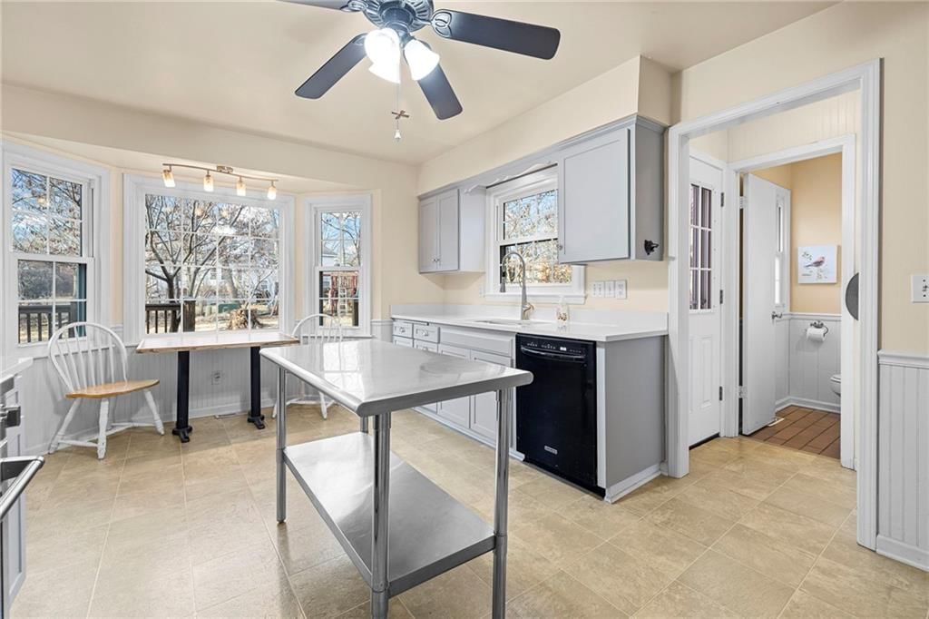 8816 W 106TH Street — photo 13