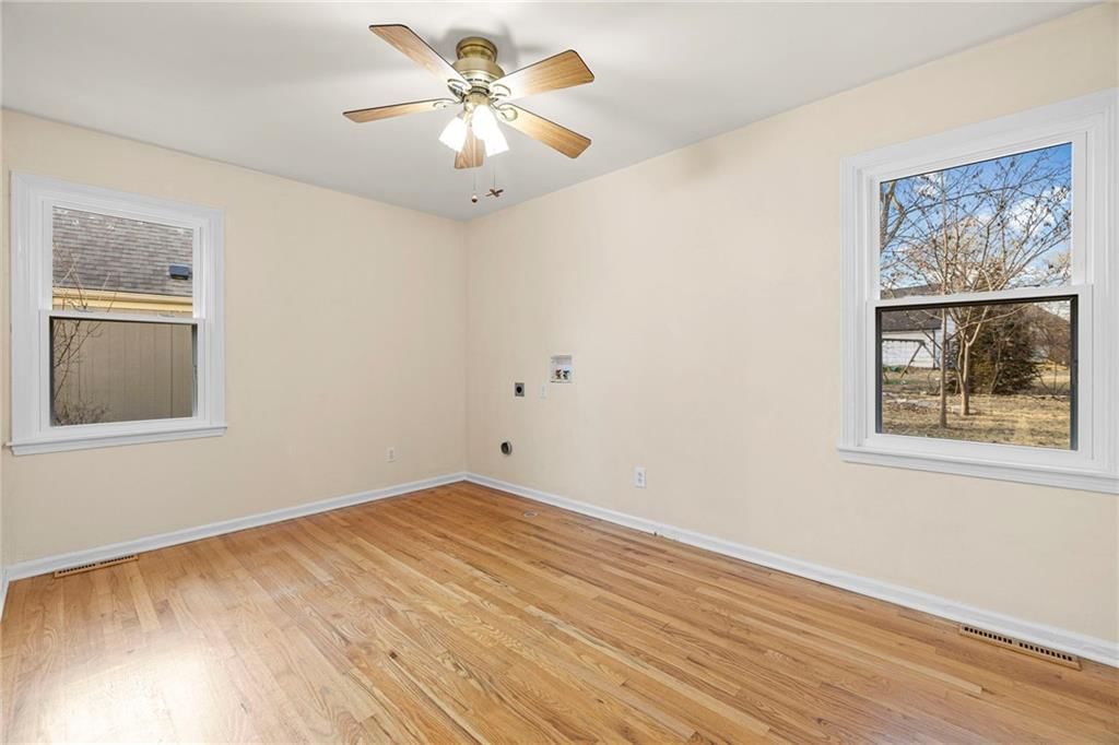 8816 W 106TH Street — photo 26