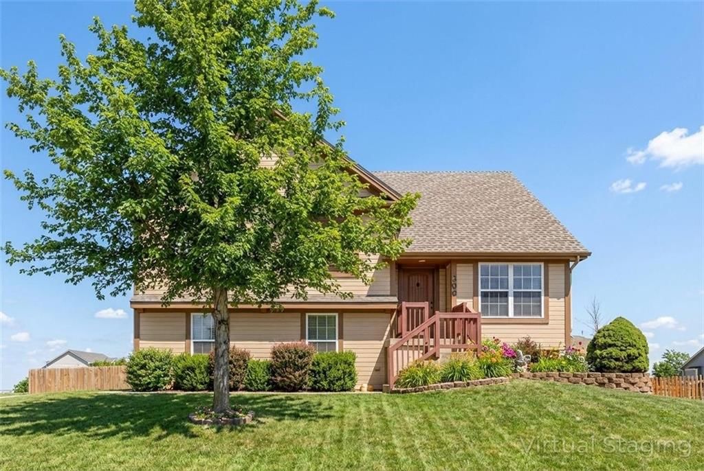 300 NE 192nd Terrace, Smithville, MO