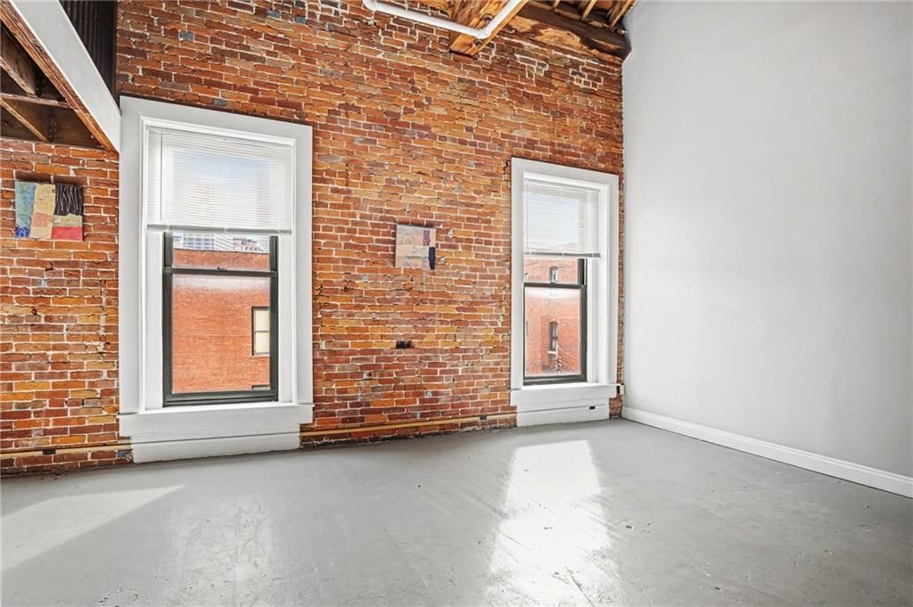 500 Delaware Street — photo 11