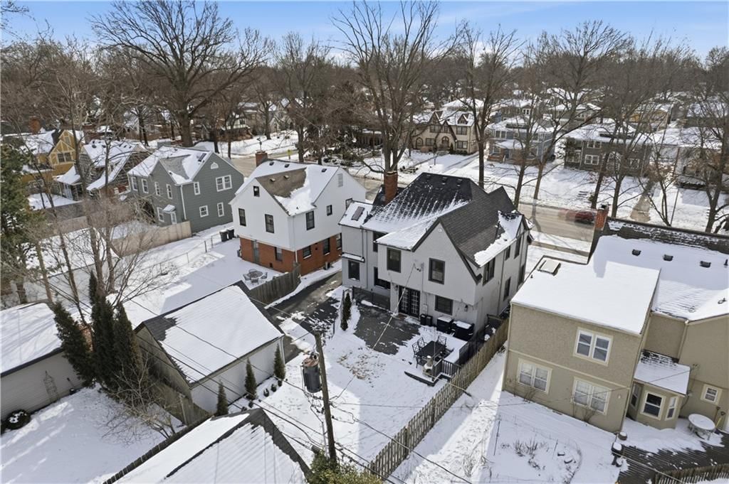 808 W Gregory Boulevard — photo 40