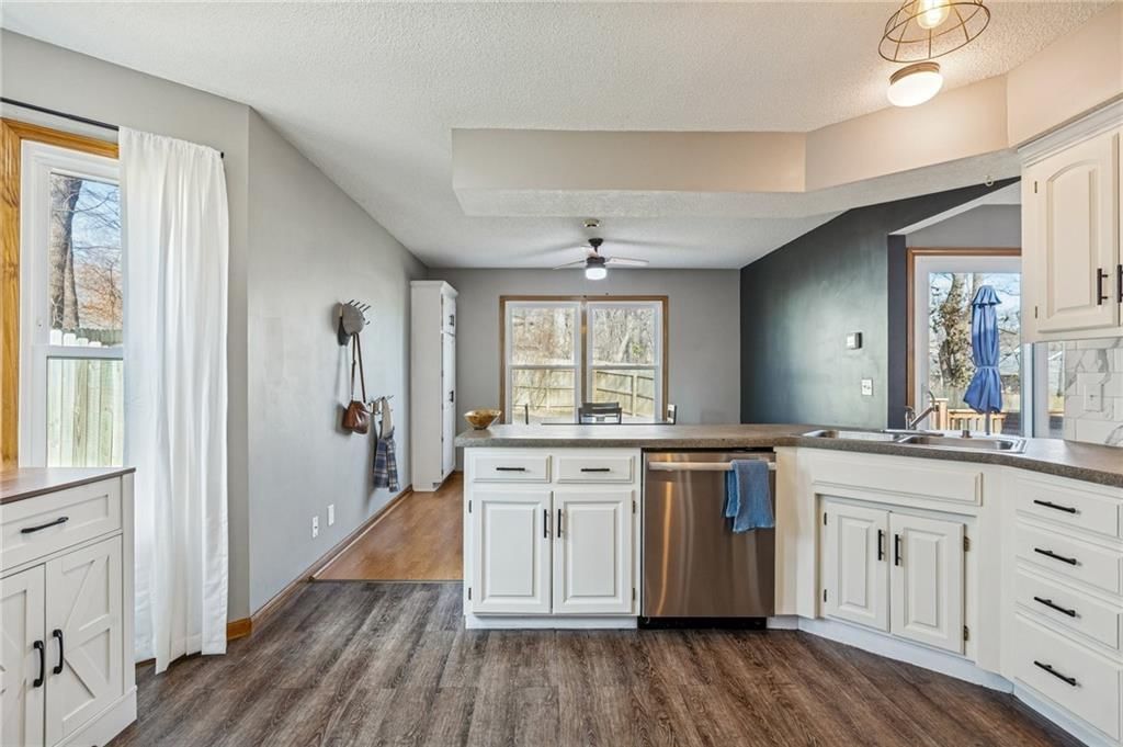 6200 NE 48th Terrace — photo 8