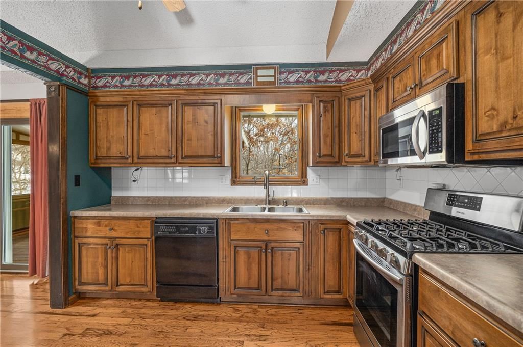 917 NW Valley Lane — photo 11