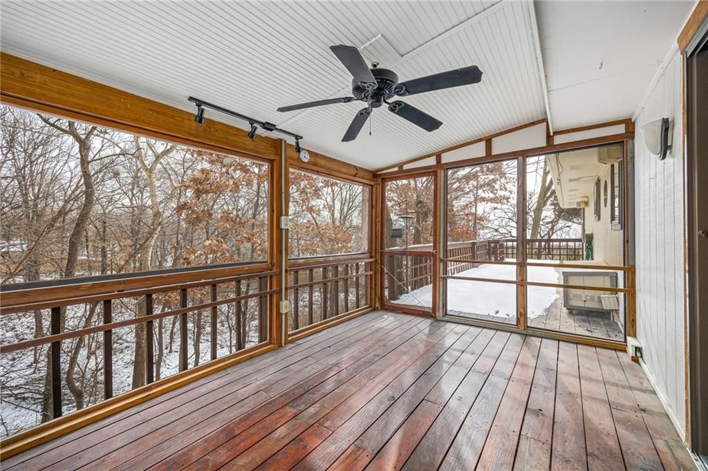 917 NW Valley Lane — photo 15