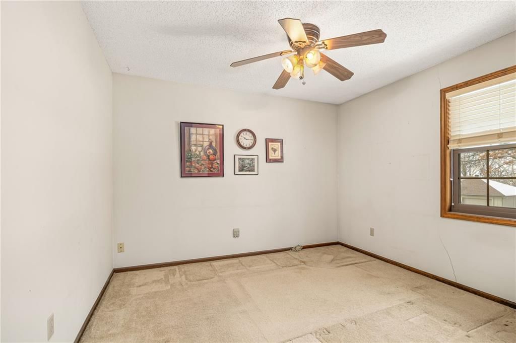 917 NW Valley Lane — photo 22