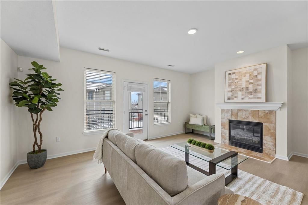 5245 Overland Drive — photo 8