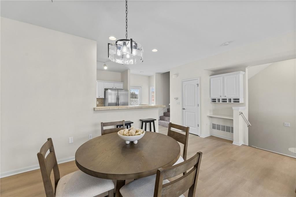 5245 Overland Drive — photo 12