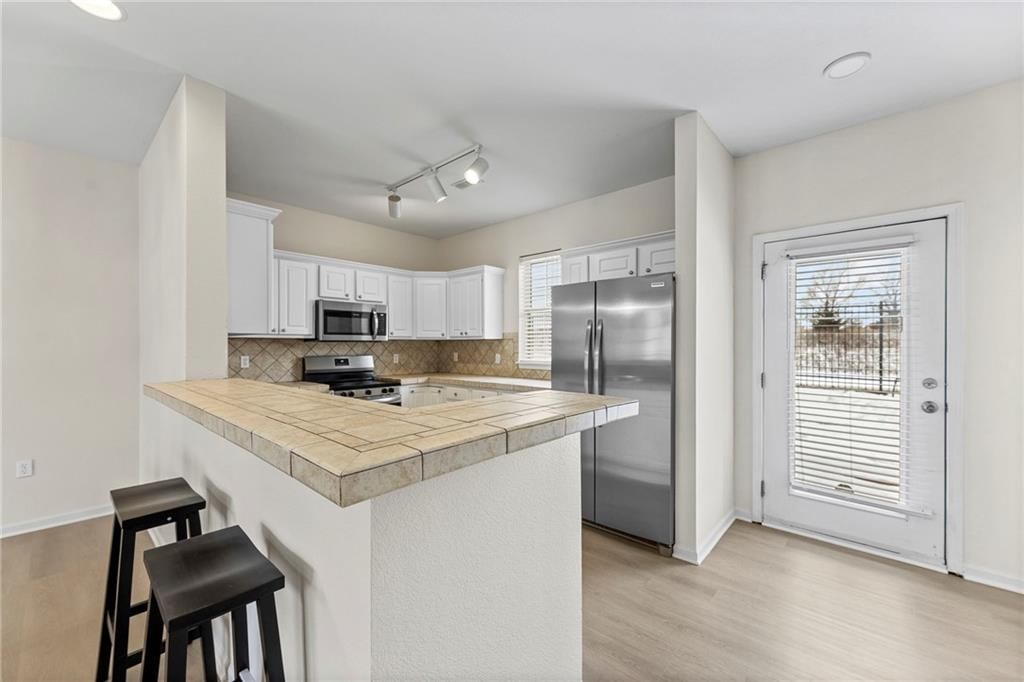 5245 Overland Drive — photo 13