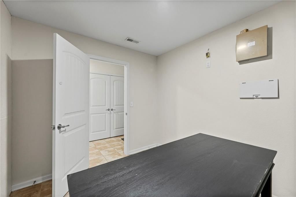 5245 Overland Drive — photo 32