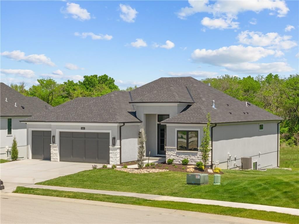 2825 SW Heartland Road — photo 3