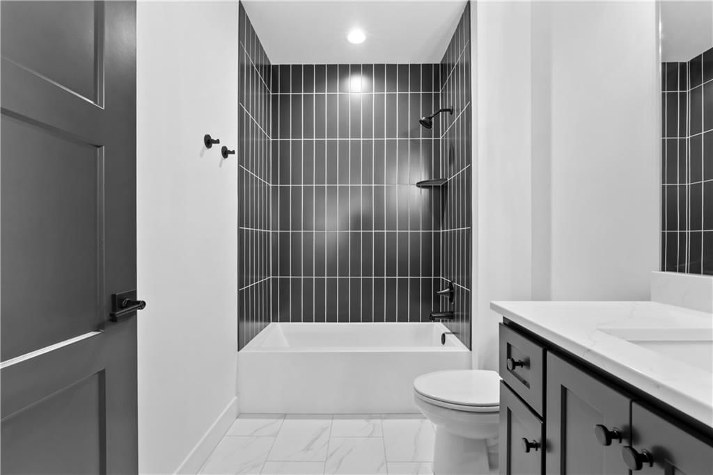 2825 SW Heartland Road — photo 39